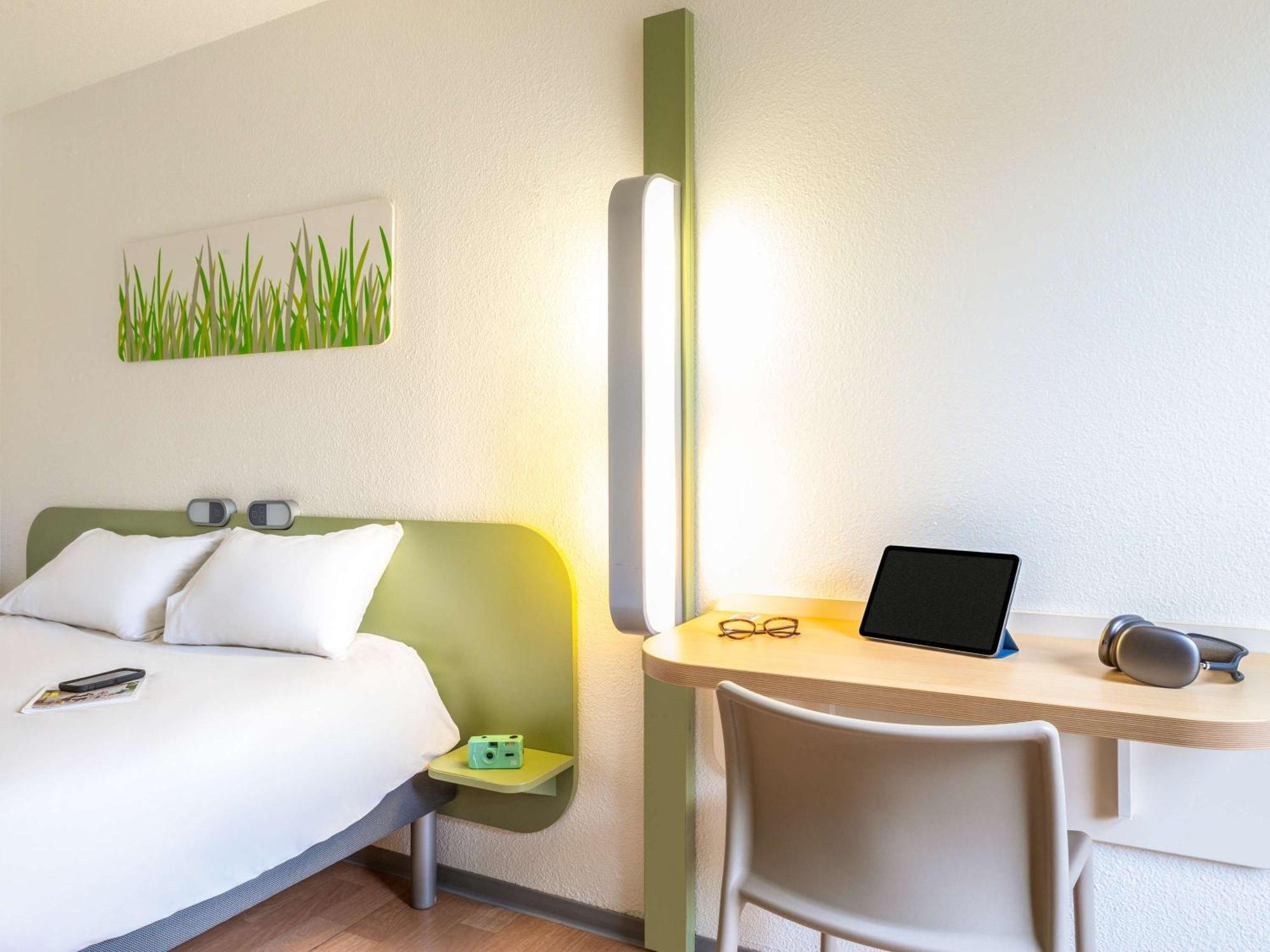 Ibis Budget Compiegne Centre-Ville Compiègne Exterior foto