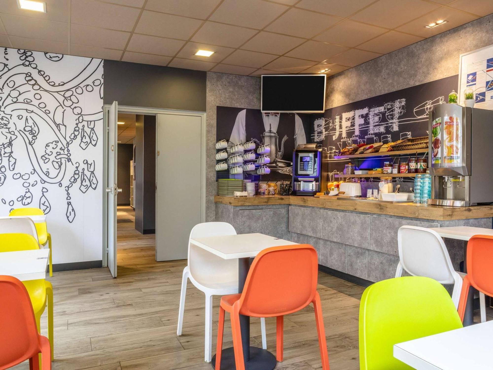 Ibis Budget Compiegne Centre-Ville Compiègne Exterior foto